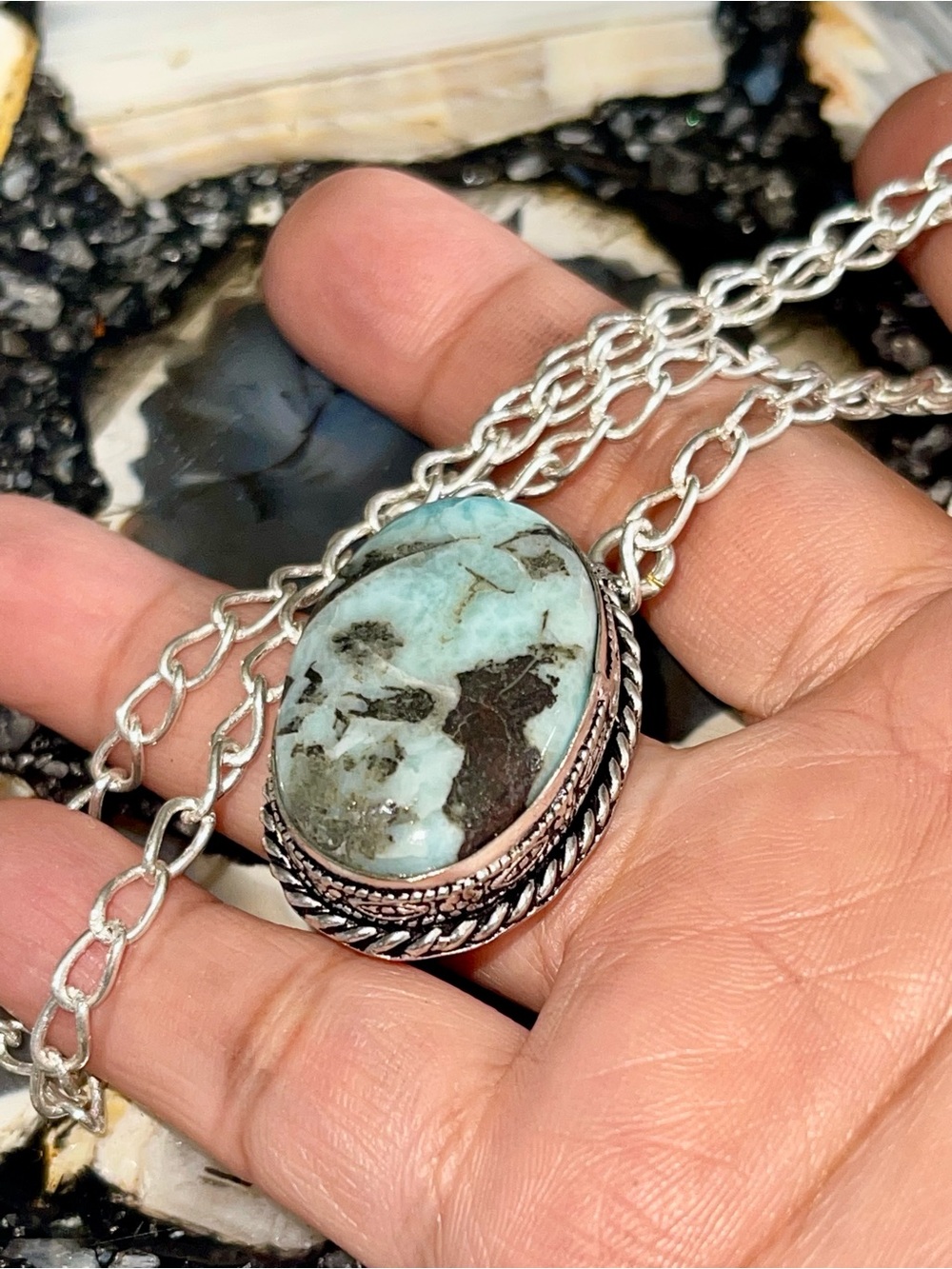 DR Caribbean Larimar Crystal Pendant Necklace - Picture 5 of 17